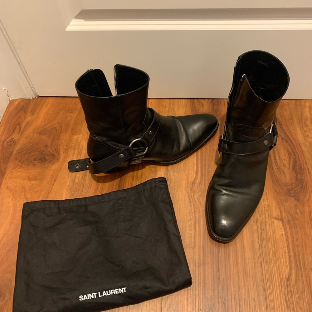Saint Laurent Men's Black Leather Ankle Boots